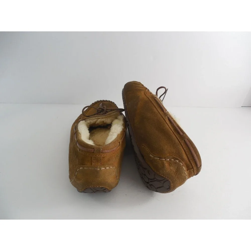 UGG Australia Dakota Moccasin Slippers Size 4 Chestnut‎ Brown Suede Shearling
